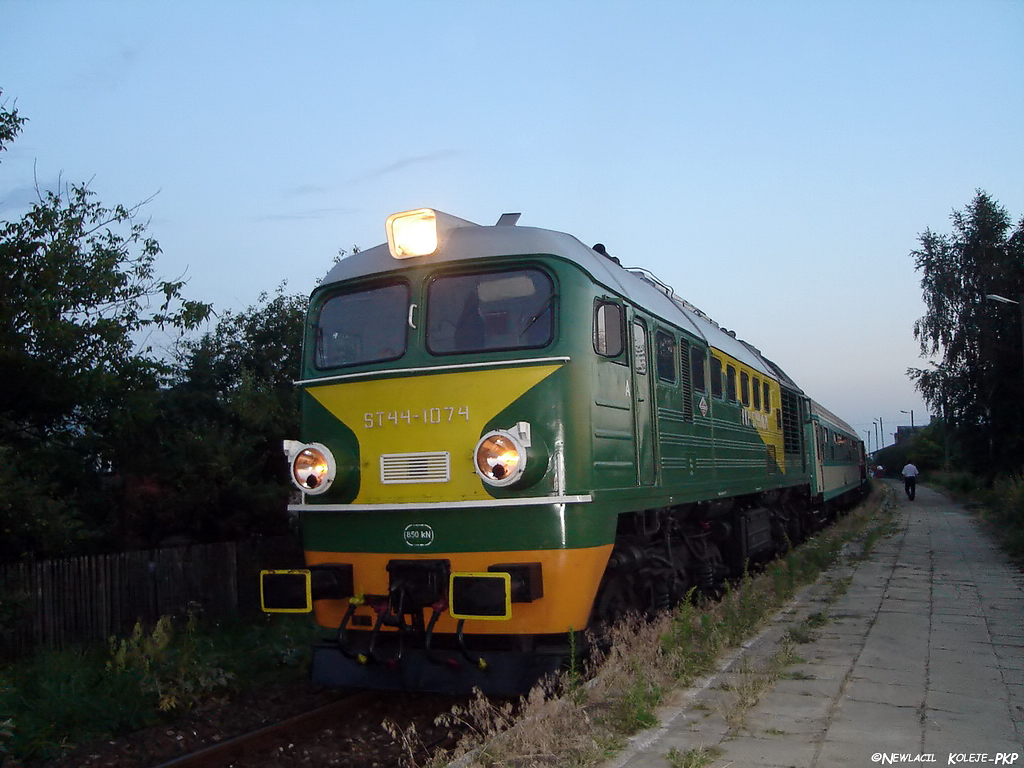 ST44-1074