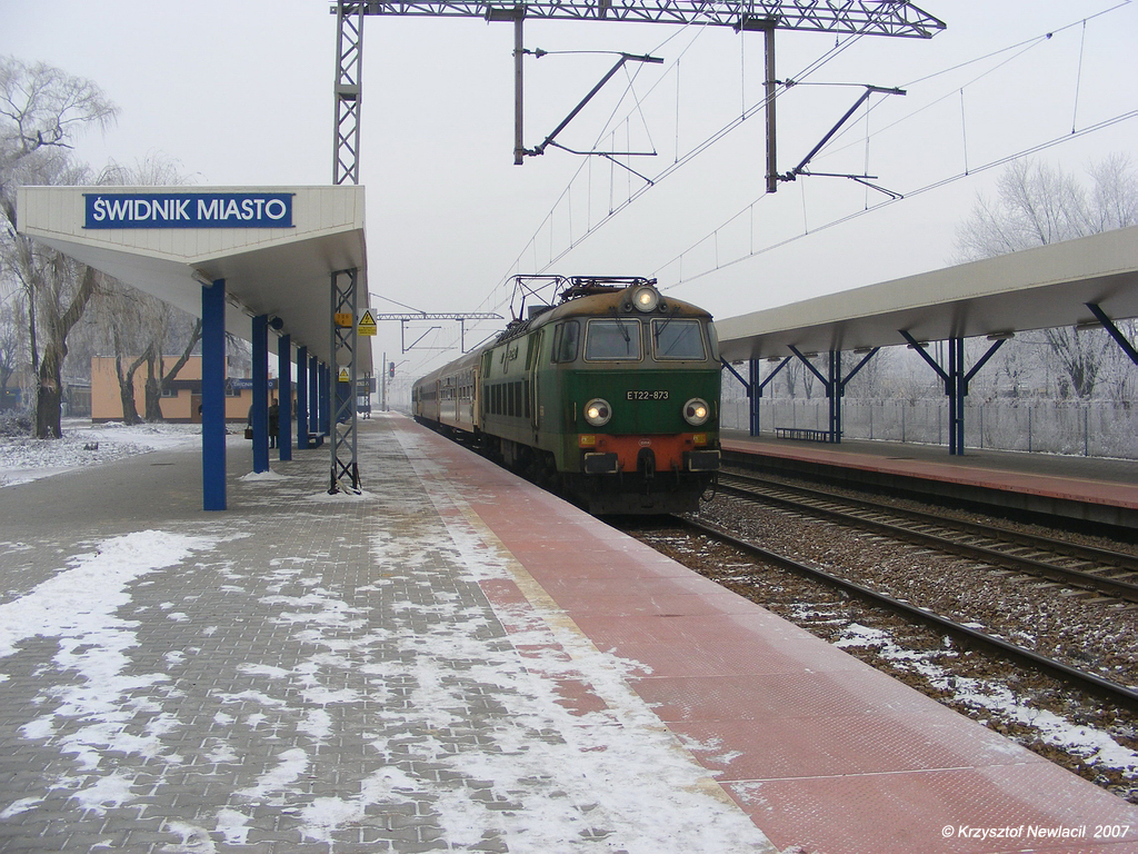 ET22-873