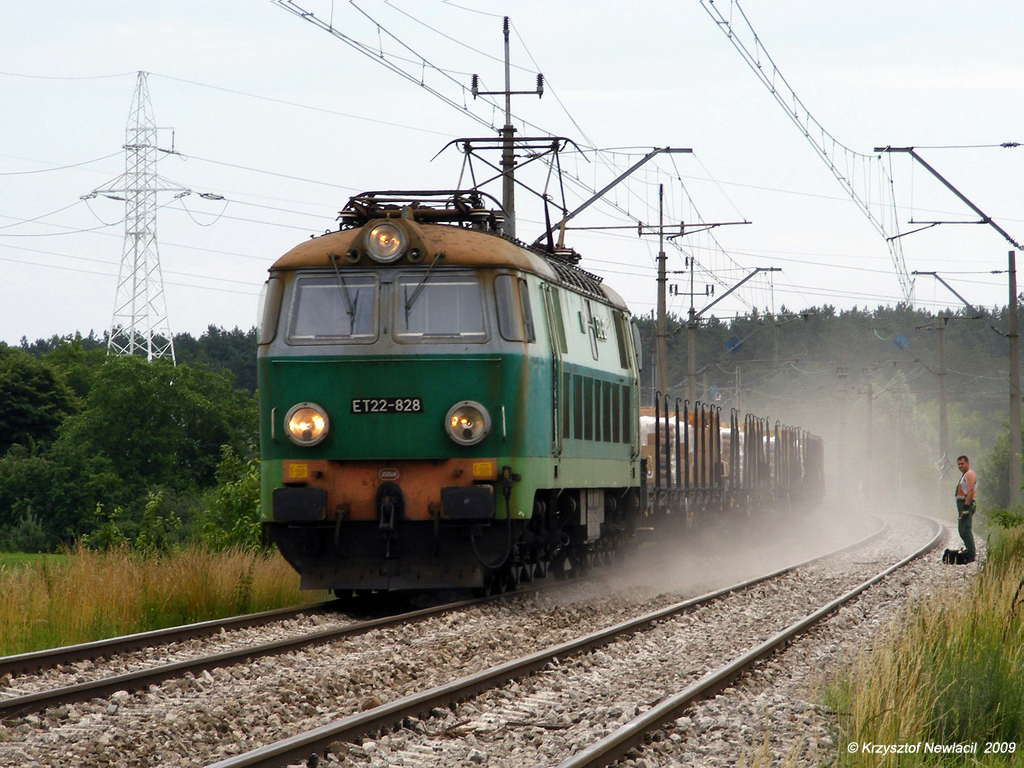 ET22-828