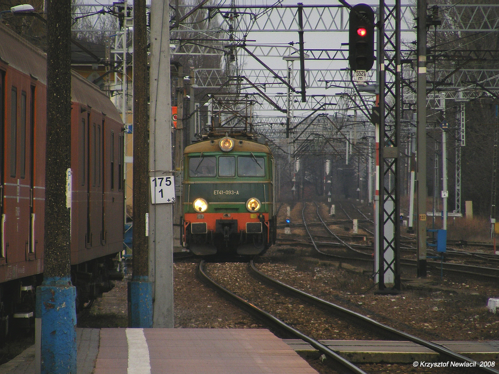 ET41-093