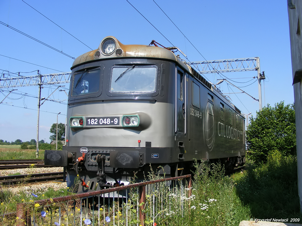 182 048-9