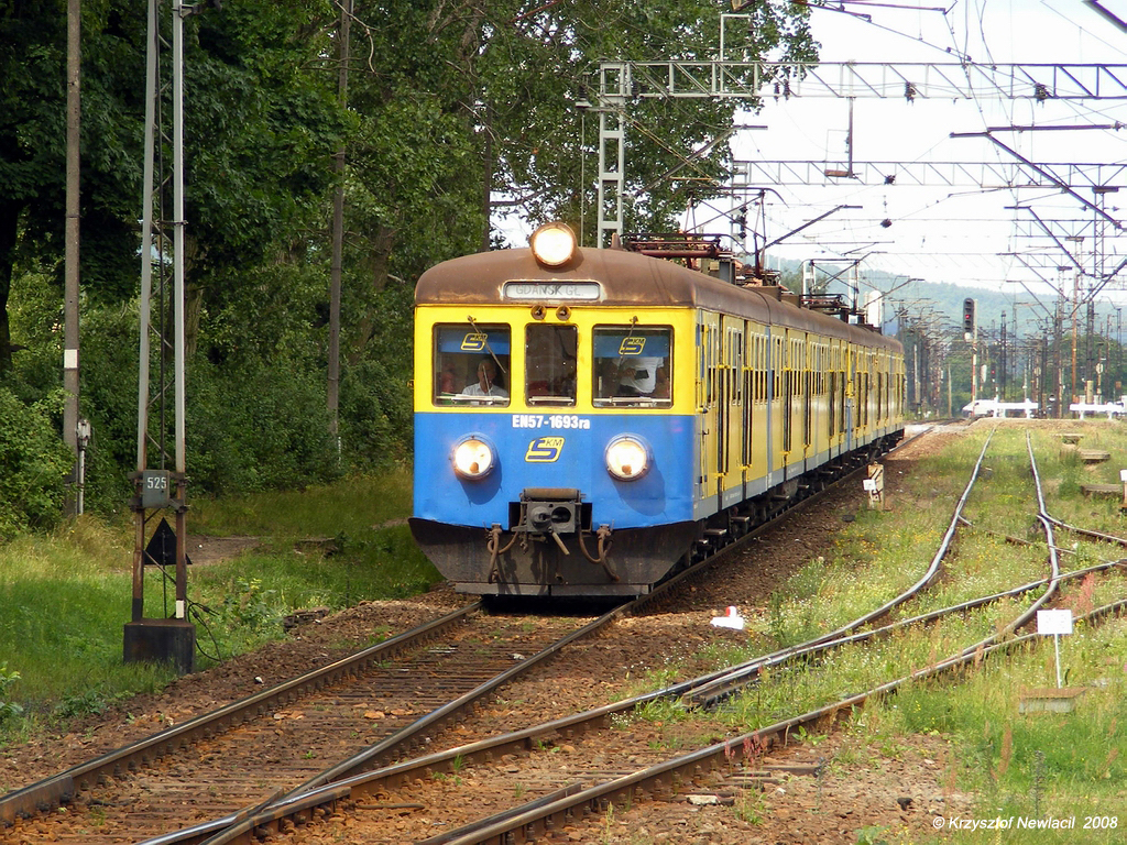 EN57-1693