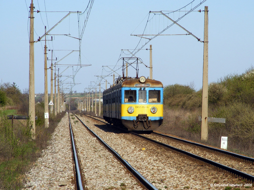 EN57-954